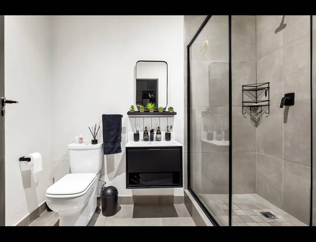 1 BEDROOM APARTMENT FOR SALE IN SANDOWN